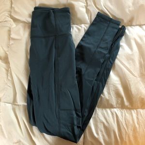 Blue pocket leggings